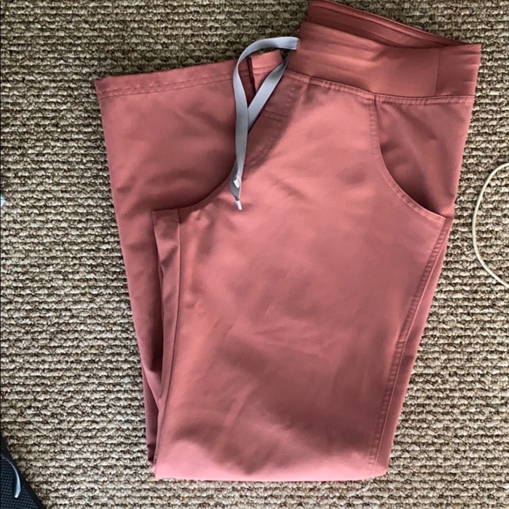 Figs Kade cargo pants. Small petite.